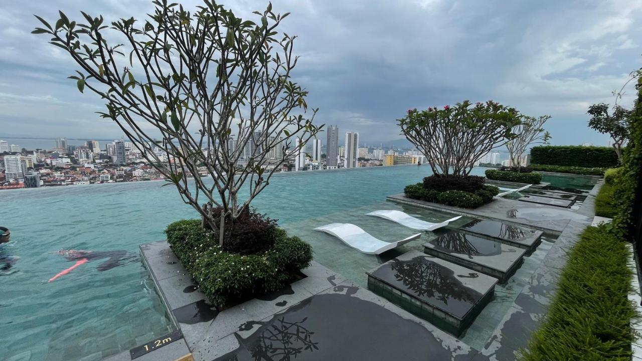 13 Beacon Executive Suites #Rooftoppool #Luxurysuites George Town Ngoại thất bức ảnh