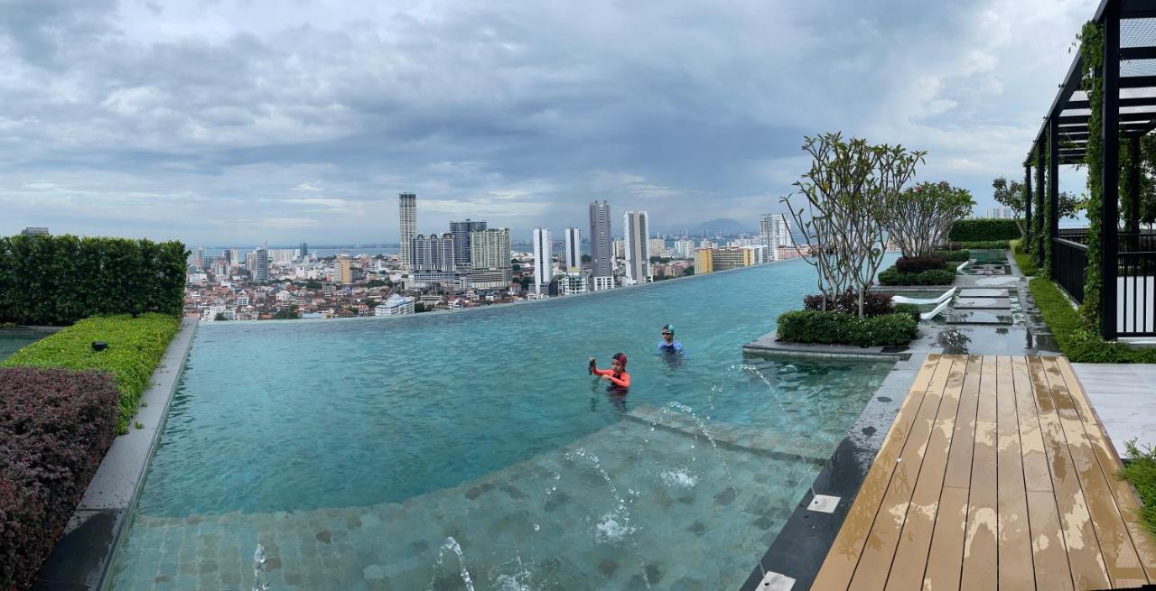 13 Beacon Executive Suites #Rooftoppool #Luxurysuites George Town Ngoại thất bức ảnh